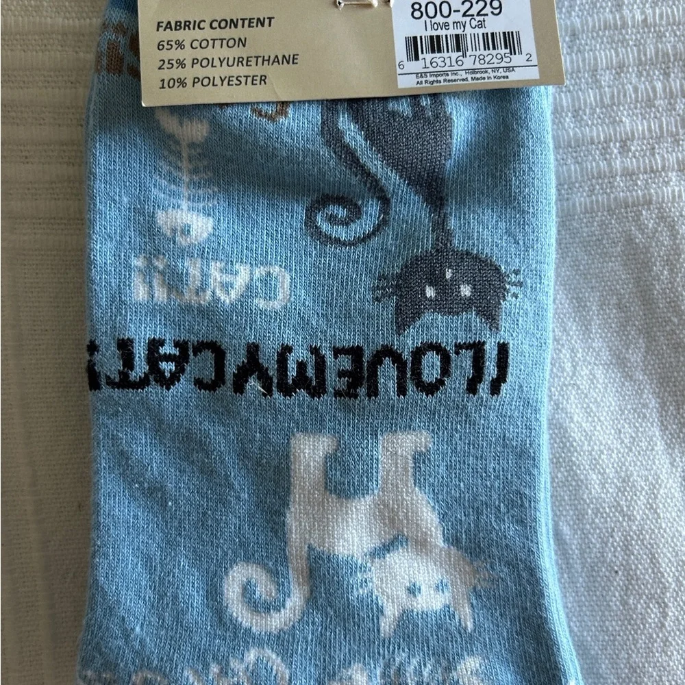 Light Blue Cat-Pattern Pet Socks
